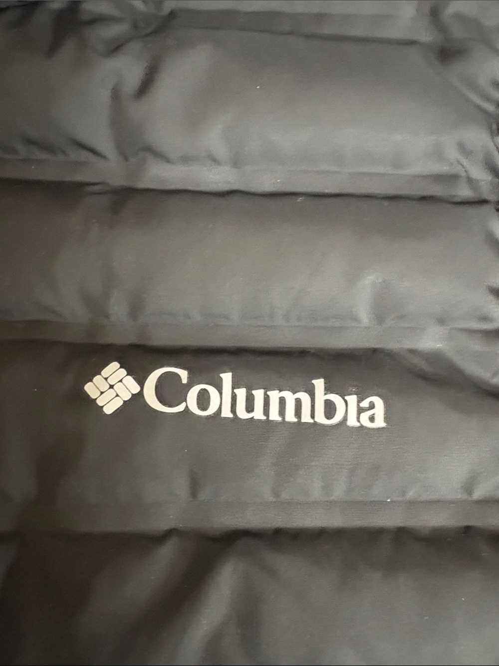 Columbia black down vest x small. - Picture 3 of 7